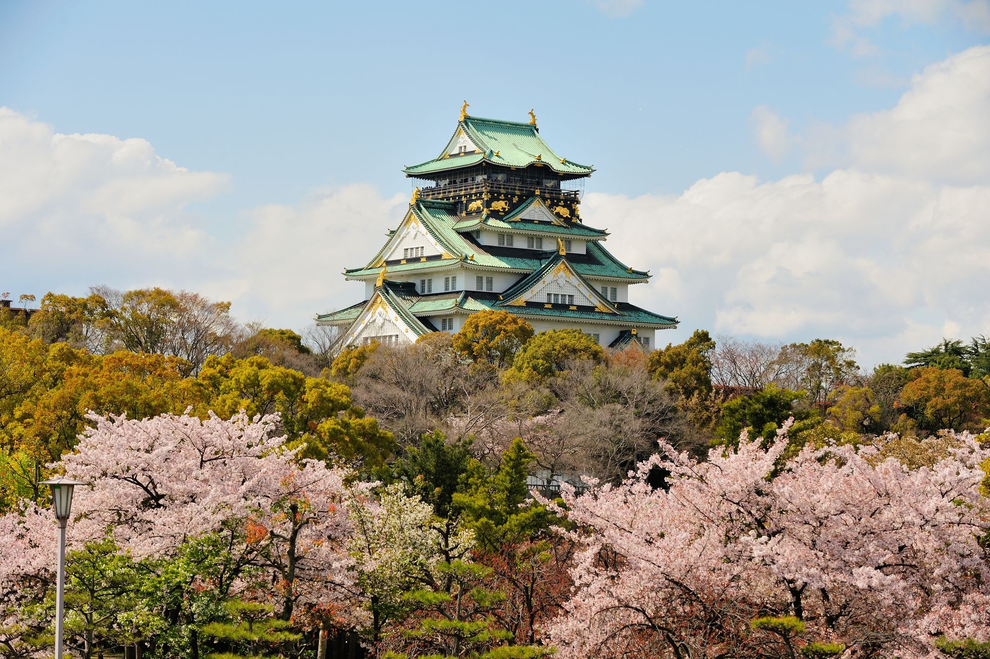 Osaka Castle Park & Other Top Photo Spots in Osaka | Localgrapher