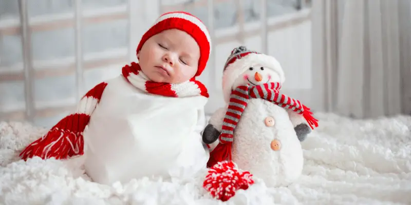 Christmas Newborn Photoshoot Ideas