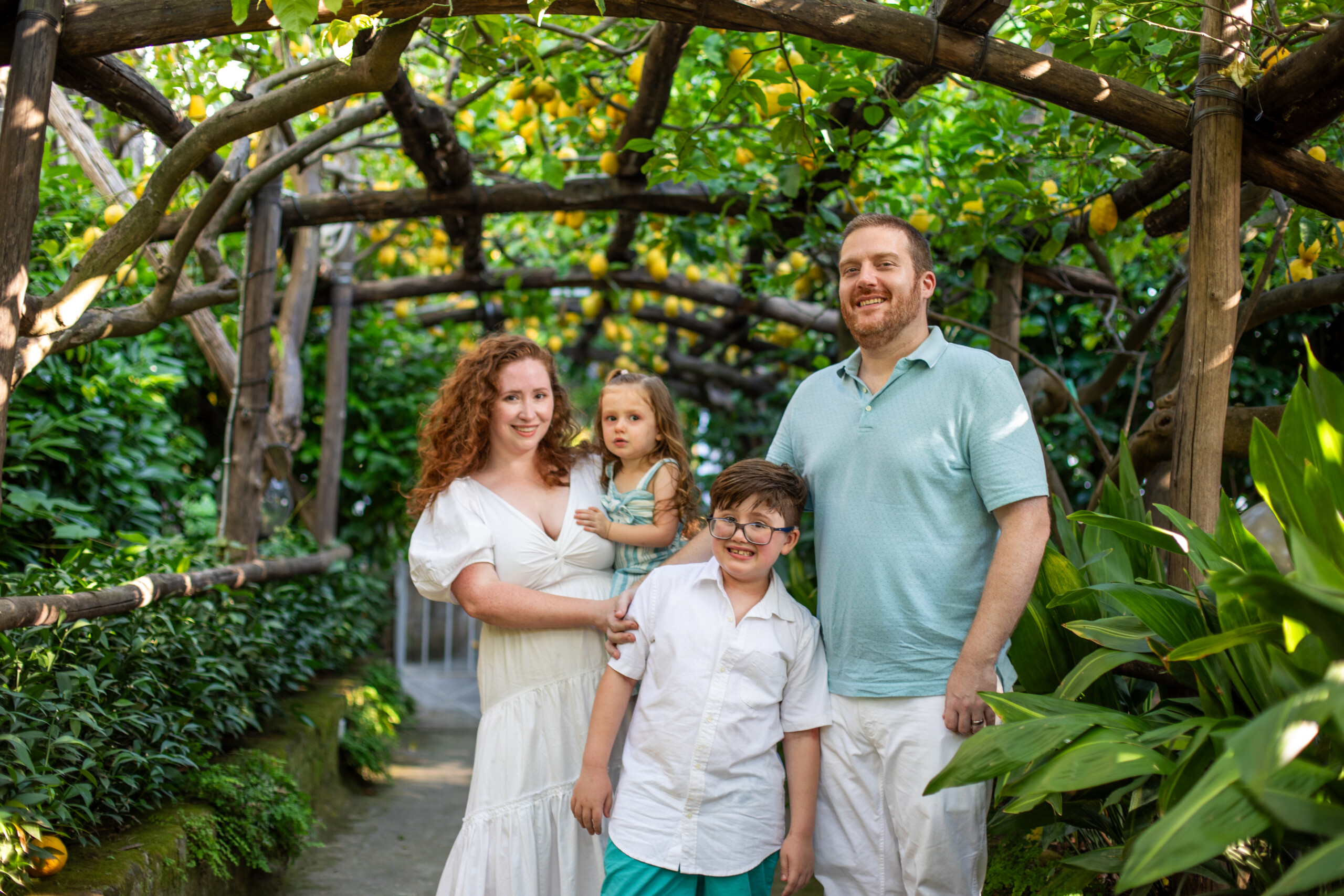 Family photoshoot by Roberta, Localgrapher in Sorrento