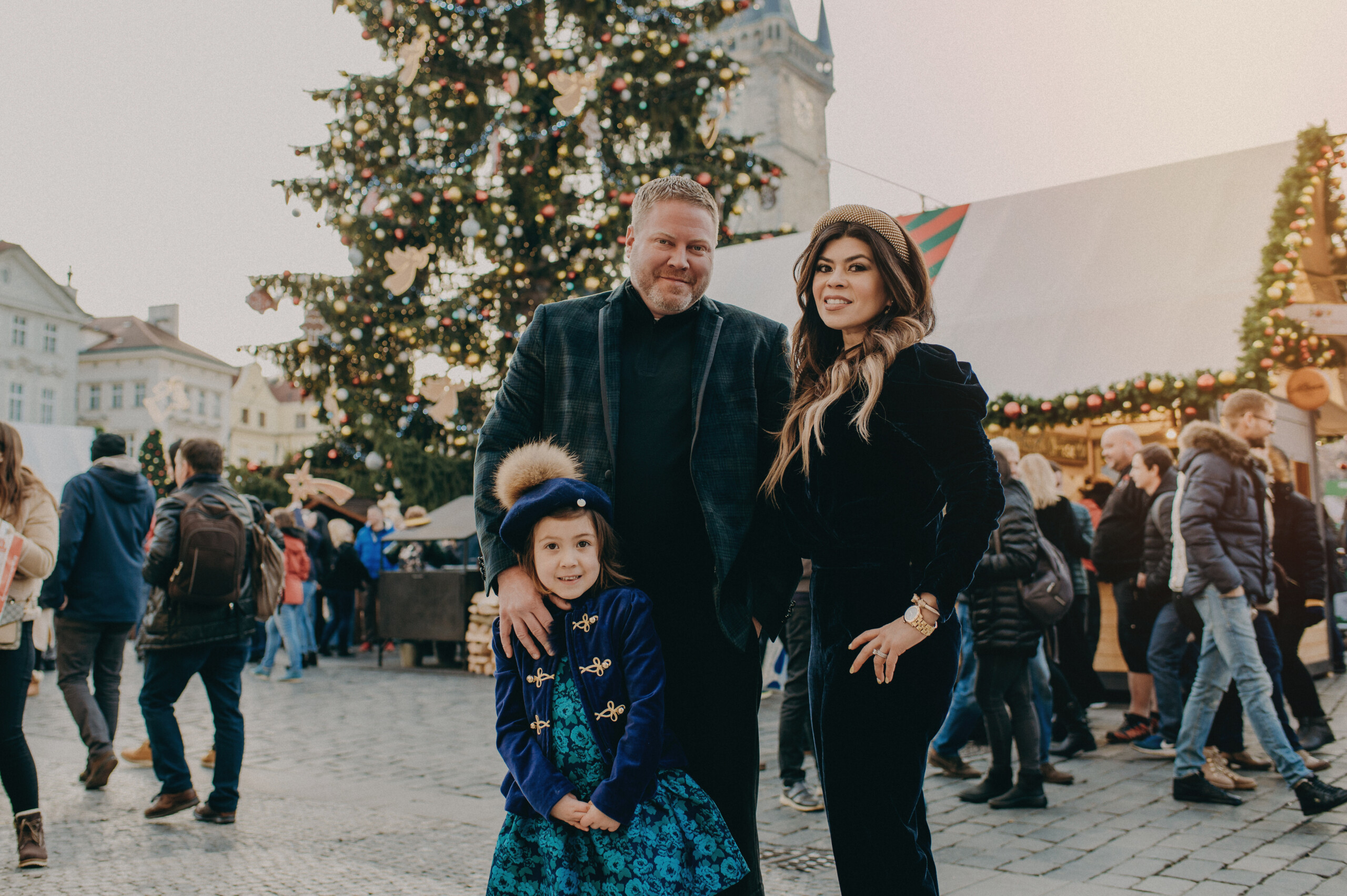 Family photoshoot by Braulio, Localgrapher in Prague